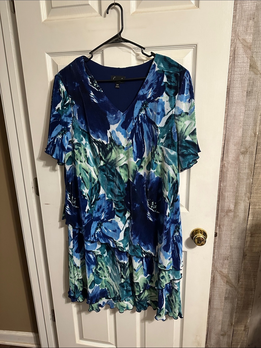 connected apparel Blue and Green Floral V-Neck Layered Dress